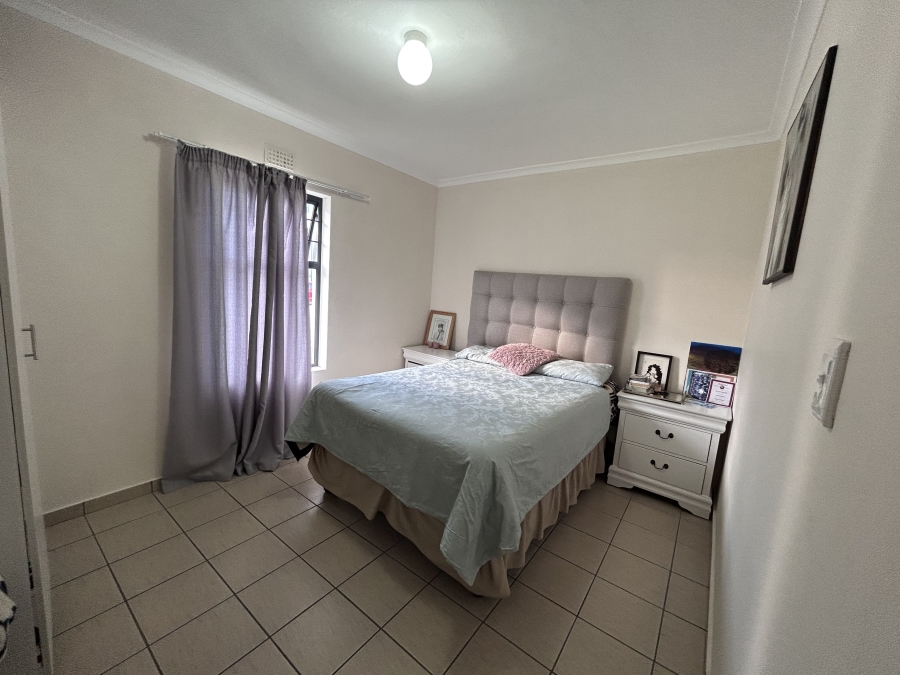 2 Bedroom Property for Sale in Parklands East Western Cape